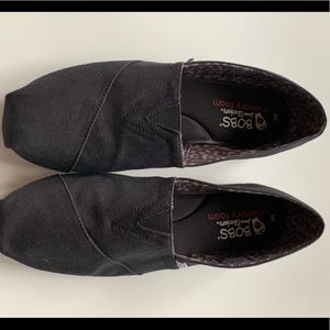 NWOT - Bobs - Black!